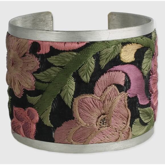 Light Pink Flower Embroidery Cuff Bracelet - Picture 5 of 5